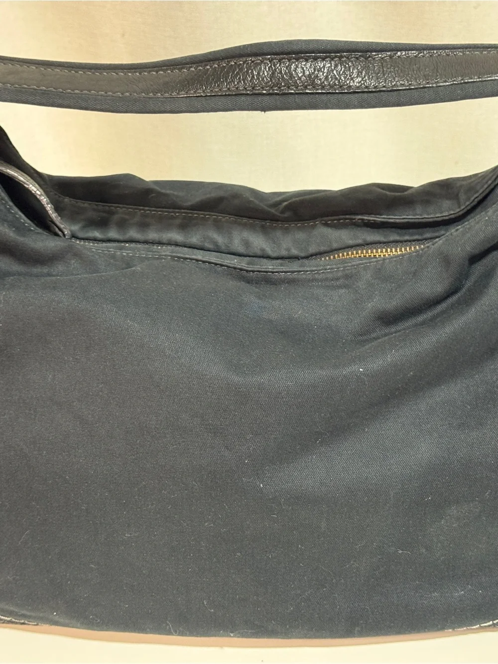 Back to School GAP Black Canvas Hobo Shoulder Bag w/ Gold Zipper, Leather accent